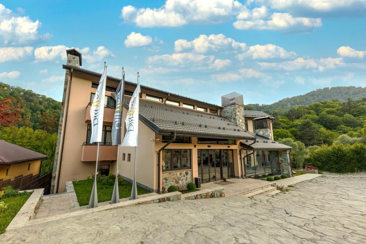 DiliJazz Hotel&Restaurant Dilidschan Exterior foto