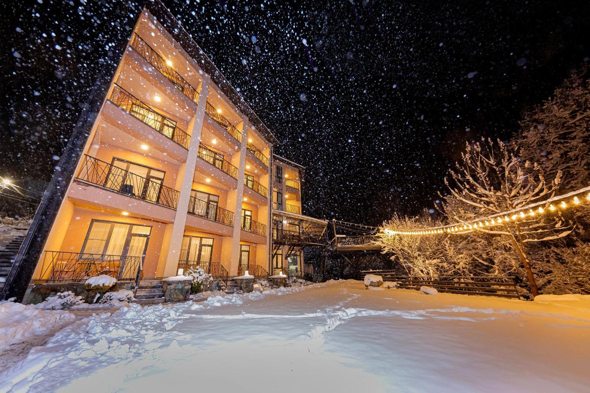 DiliJazz Hotel&Restaurant Dilidschan Exterior foto