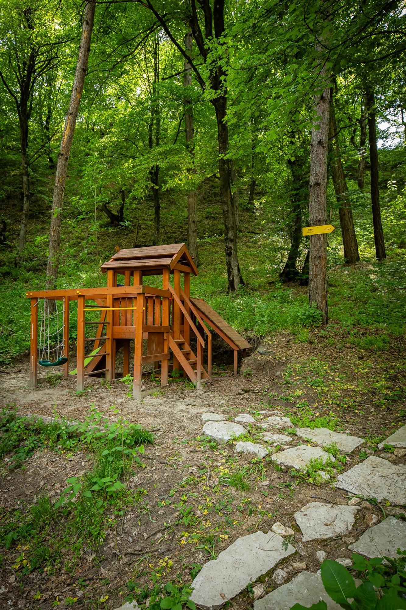 DiliJazz Hotel&Restaurant Dilidschan Exterior foto